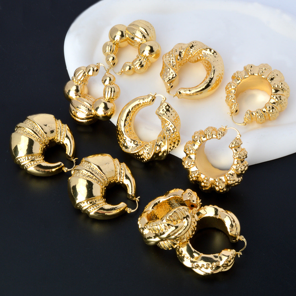 High-end metallic geometric-textured earrings