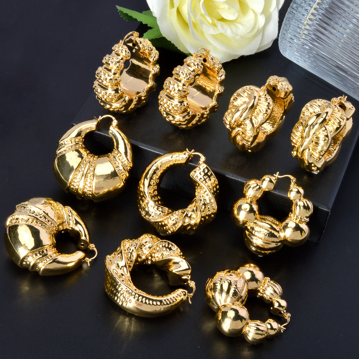 High-end metallic geometric-textured earrings